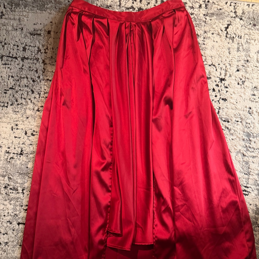 Women’s making the cut season 3 episode 5 winning Red Maxi Satin skirt size larg